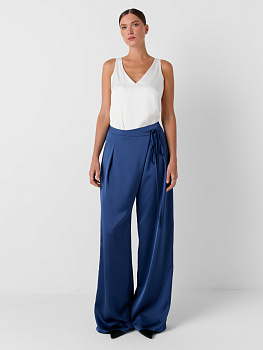 Брюки с асимметричной застежкой из атласа