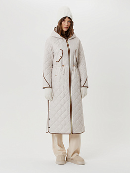 Длинное плащевое стеганое пальто с капюшоном и контрастным кантом