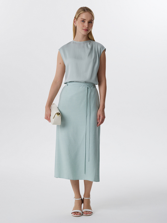 Юбка миди с тонким поясом