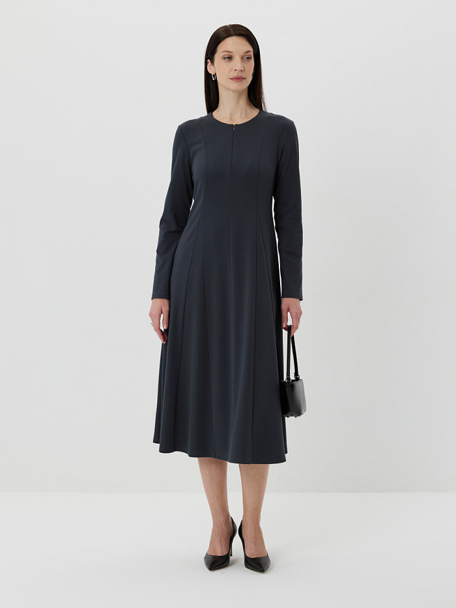 Свободное платье из трикотажа