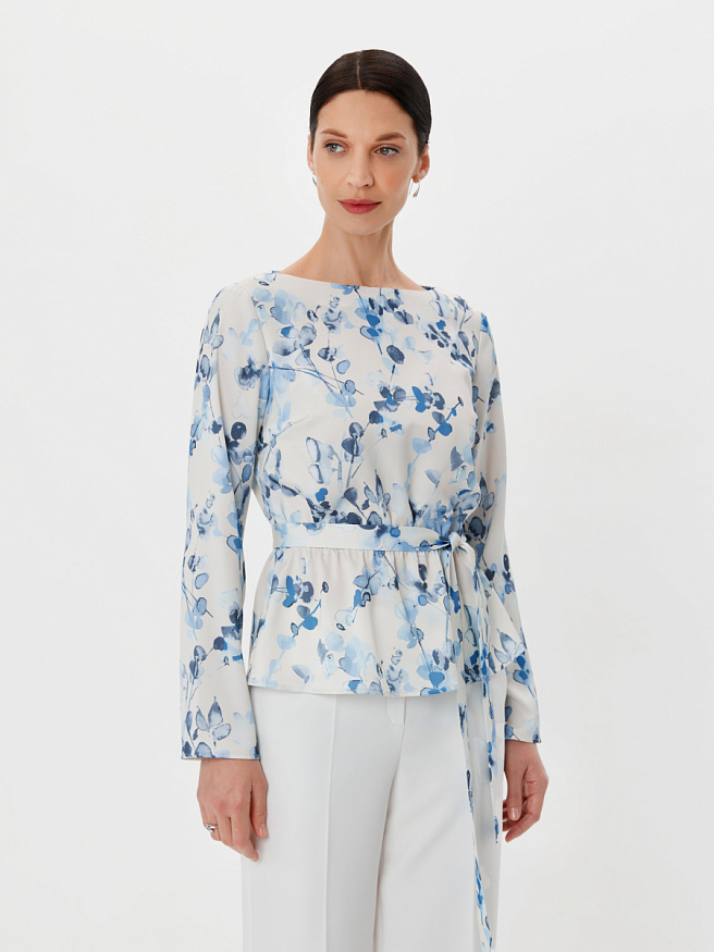 Атласная блузка с баской