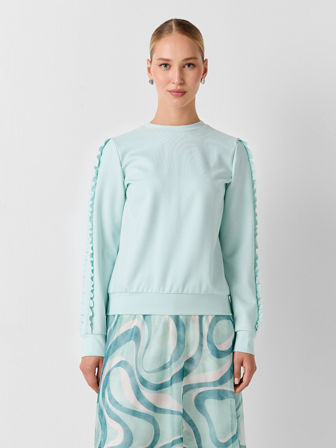 Трикотажный свитшот с декором на рукавах