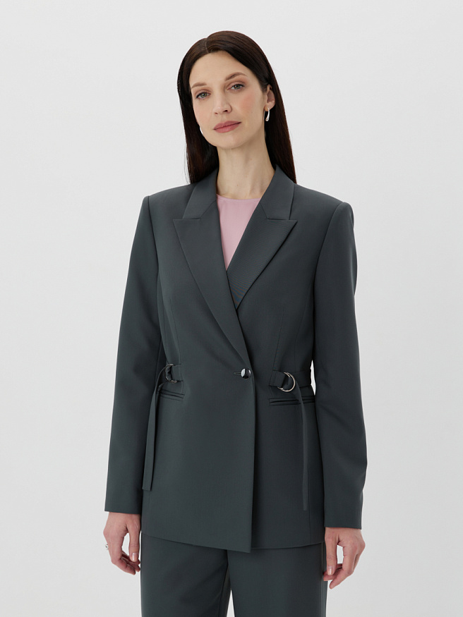 Двубортный жакет с регулируемым поясом