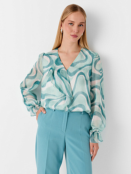Шифоновая блуза с воланом