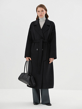 Демисезонное пальто из шерсти с вставками из эко-кожи в черном цвете