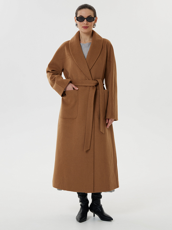 Шерстяное пальто цвета кэмел с шалевым воротником и поясом