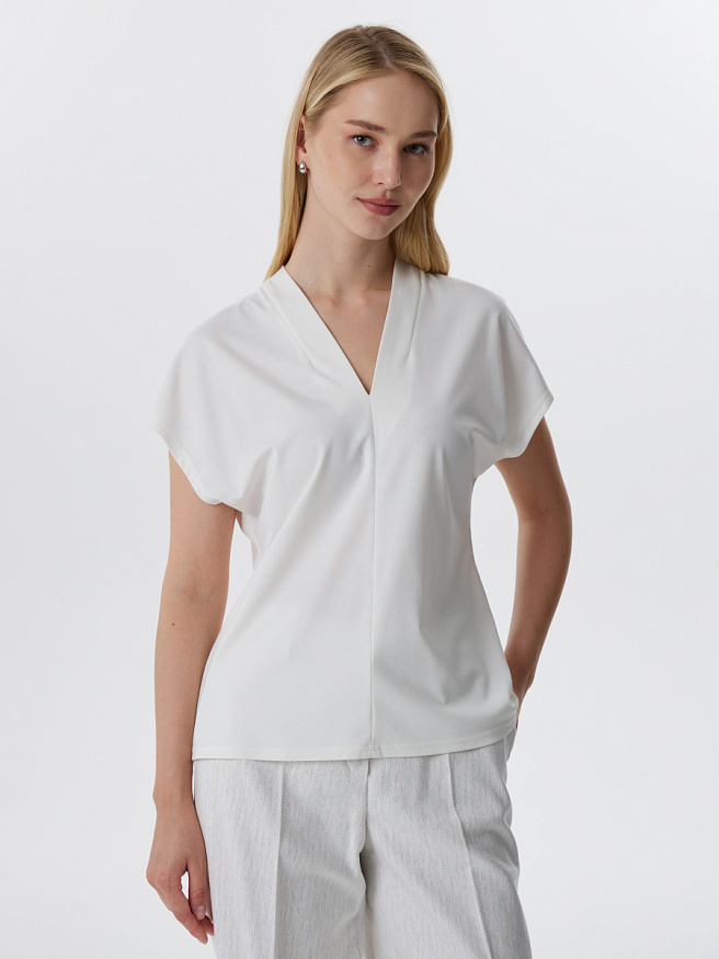 Топ из трикотажа с V- образным вырезом