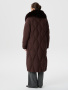 Пуховик из гусиного пуха в шоколадном цвете с натуральным мехом 1.10.4-8-5 (горький шоколад)