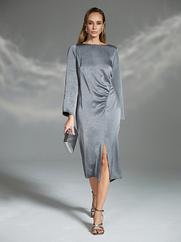 Платье с асимметричным рельефом из атласа