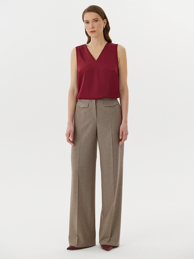 Брюки прямого кроя с декоративными клапанами