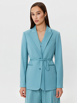Однобортный жакет с поясом