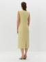 Платье-футляр с фигурным  вырезом 2.1.1-1003-5 (лемонграсс)