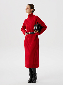 Вязаное платье из трикотажа с шерстью