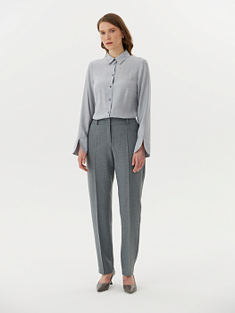 Зауженные брюки классического кроя