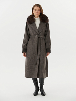 Демисезонное пальто из шерсти с воротником из меха песца в коричневом цвете
