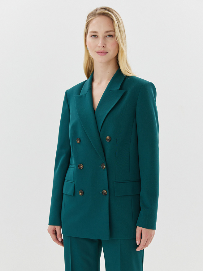 Двуботный жакет с асимметричными карманами