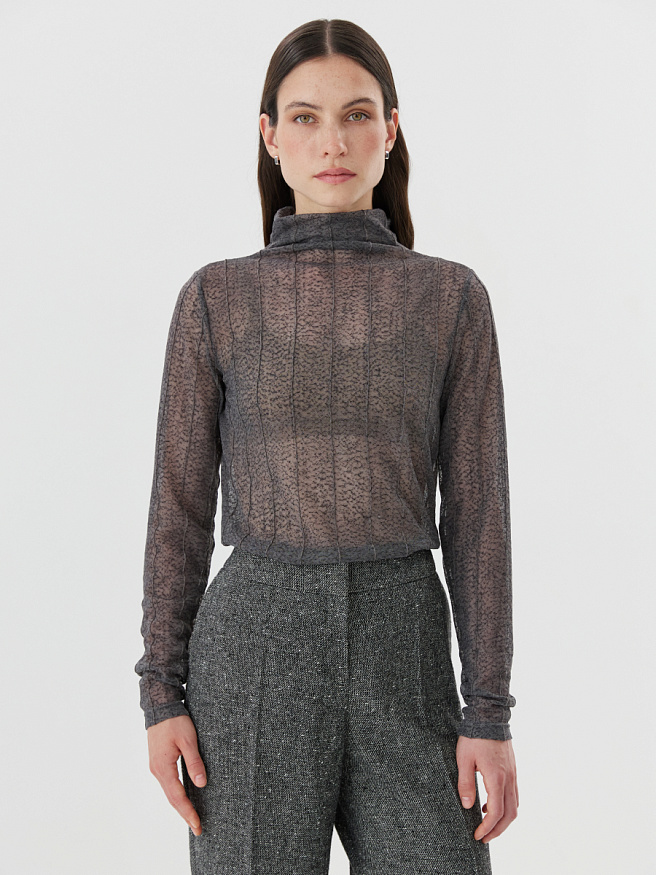 Водолазка из фактурного трикотажа