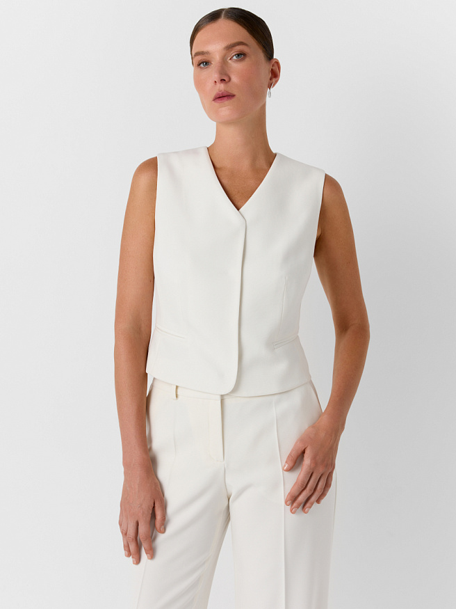 Жилет с застежкой на кнопки