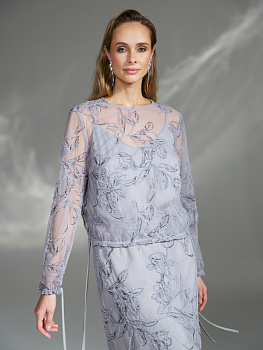 Блуза из сетки с фактурной вышивкой