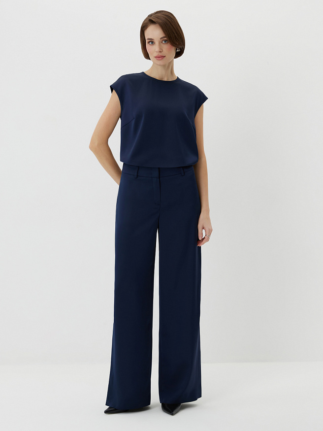 Брюки с боковыми шлицами